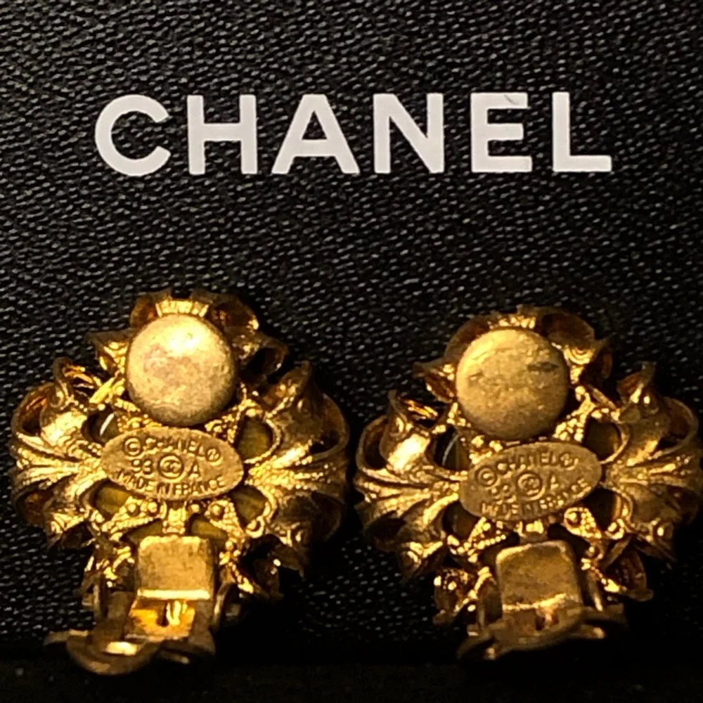 CHANEL 24k Gold Plated Tiger’s Eye Cabochon Clip On Earrings with Box